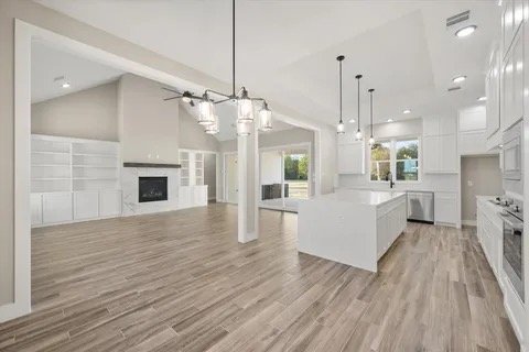 Open great room flowing into the kitchen